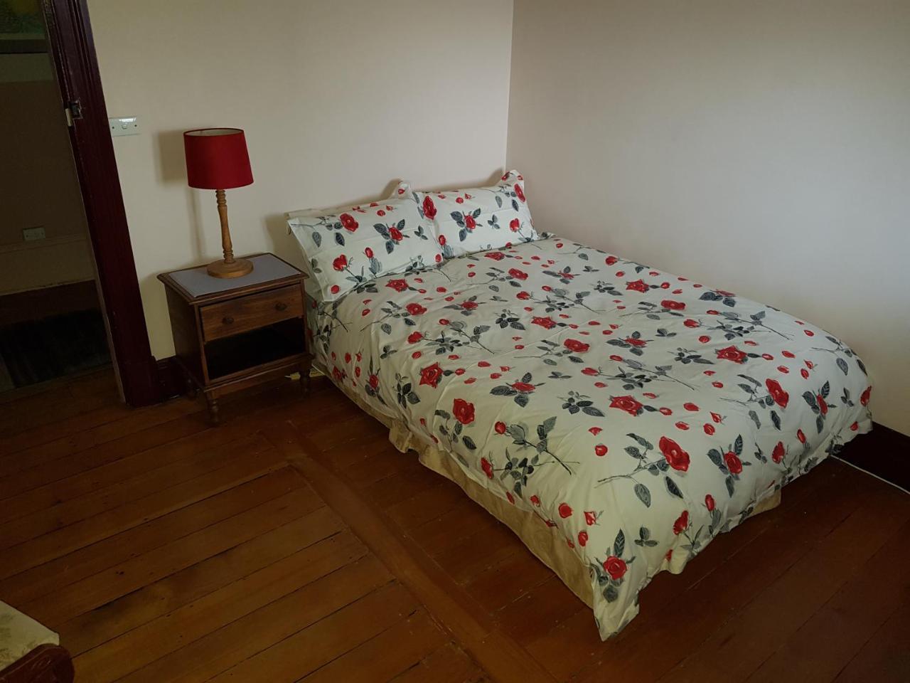 Holmhurst Bed & Breakfast